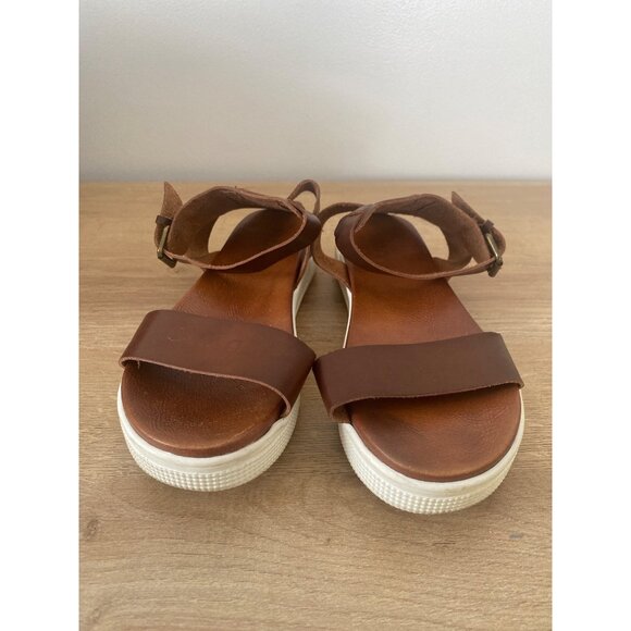 Mia Brown Ankle Strap Sandals With Buckle Closure & White Soles Size 7 - Picture 2 of 6